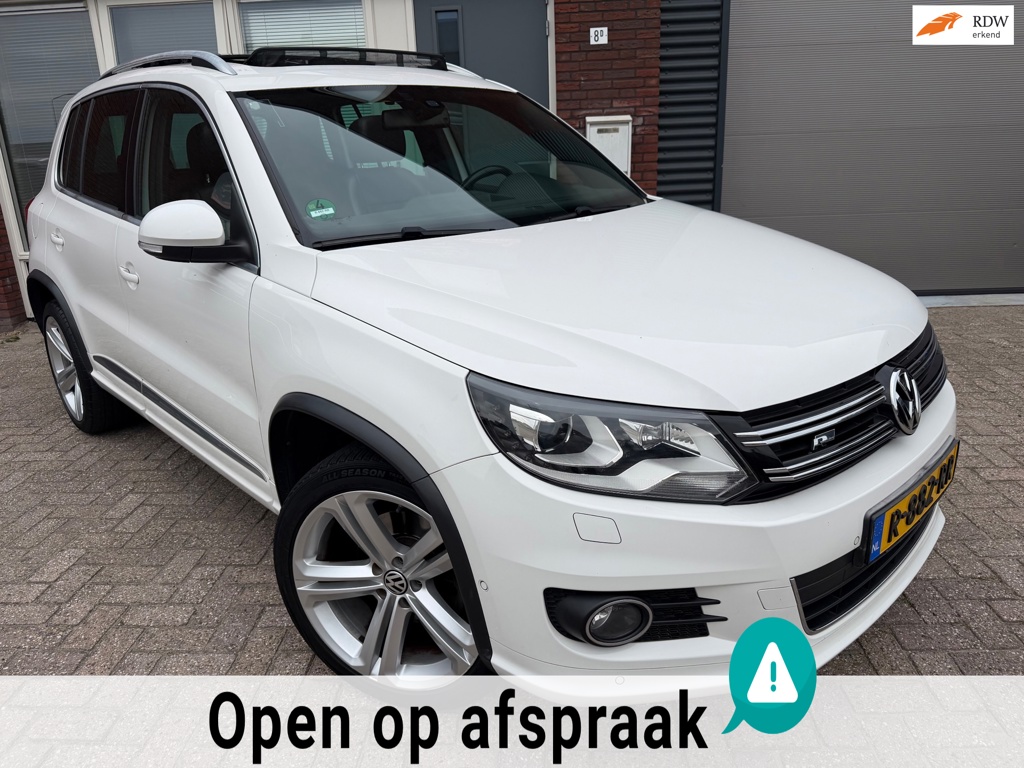 Volkswagen Tiguan 1.4 TSI Sport&Style R-Line / Pano / Leder / Navi / PDC / LED / 19 inch