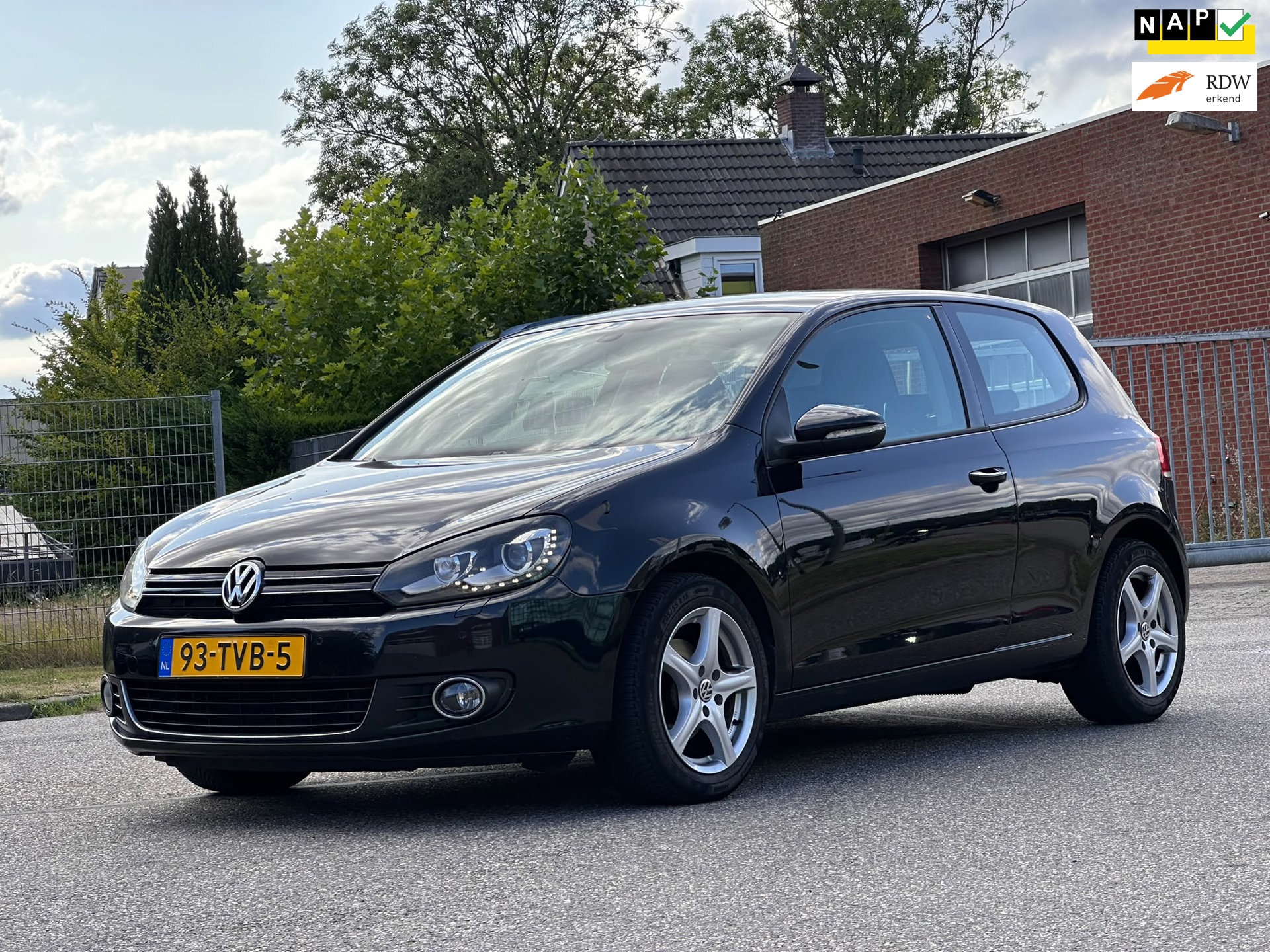 Volkswagen Golf 1.2 TSI Highline BlueMotion Automaat*Dealer onderhouden*KEtting vervangen*Navigatie*Cruise*Clima*LM velgen*NAP*