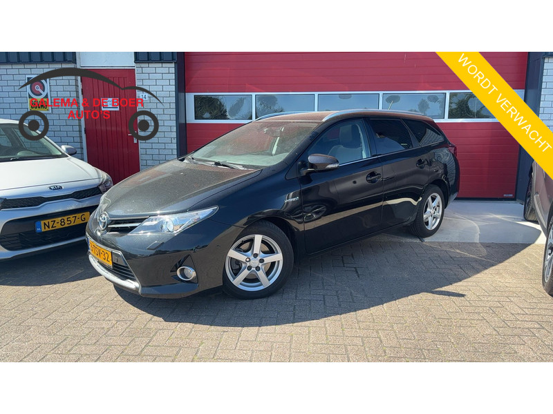 Toyota Auris Touring Sports 1.8 Hybrid Lease+