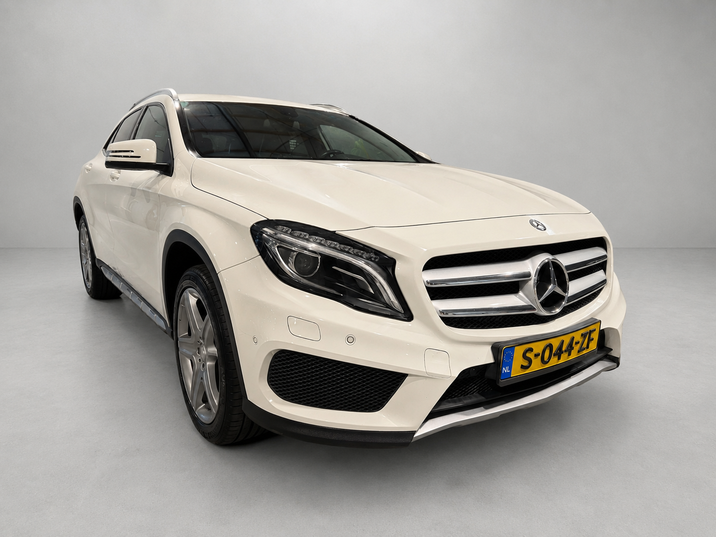 Mercedes-Benz GLA-klasse 200 Prestige - AMG Edition - Automaat - Stoelverw - Navi - Cruise - Camera - Afn Trekhaak