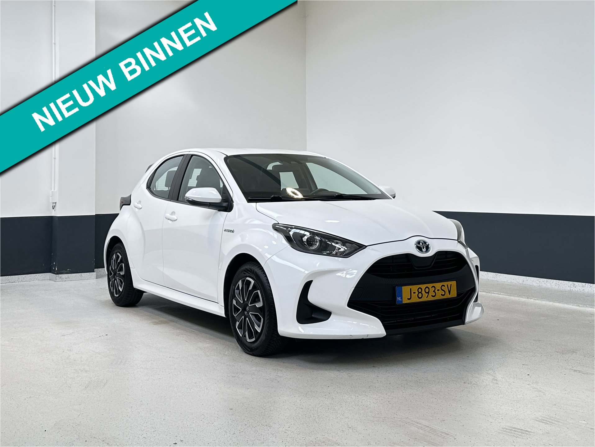 Toyota Yaris 1.5 Hybrid Active | Camera | Carplay/ Android Auto| | NL | 1 EIg|