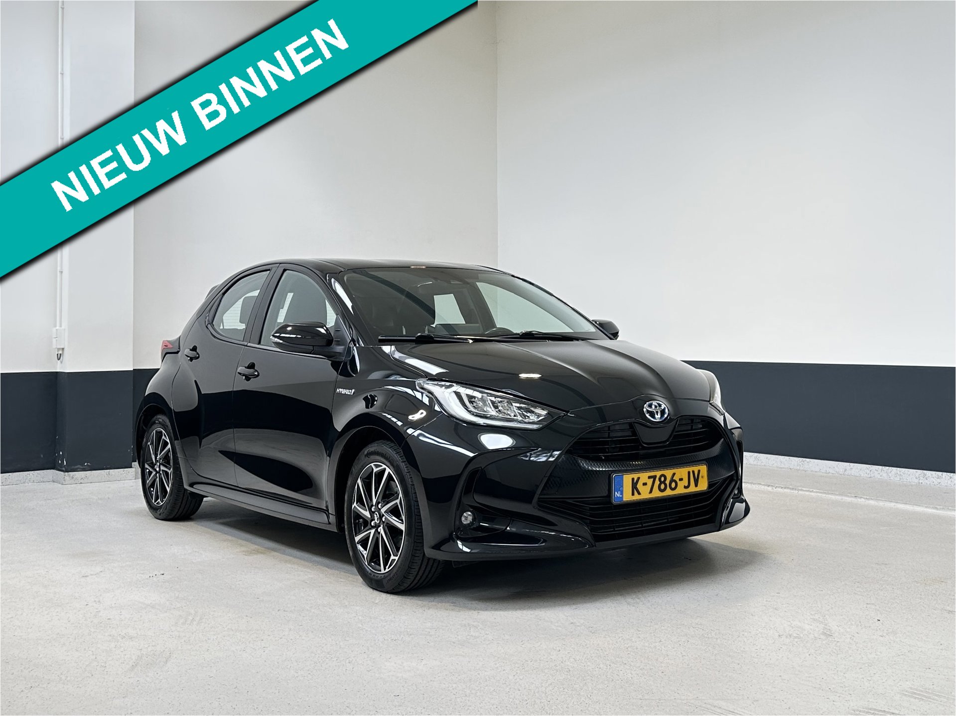 Toyota Yaris 1.5 Hybrid Business Plus | Navigatie | Camera | Apple Carplay/ Android Auto | NL | 1 Eig |