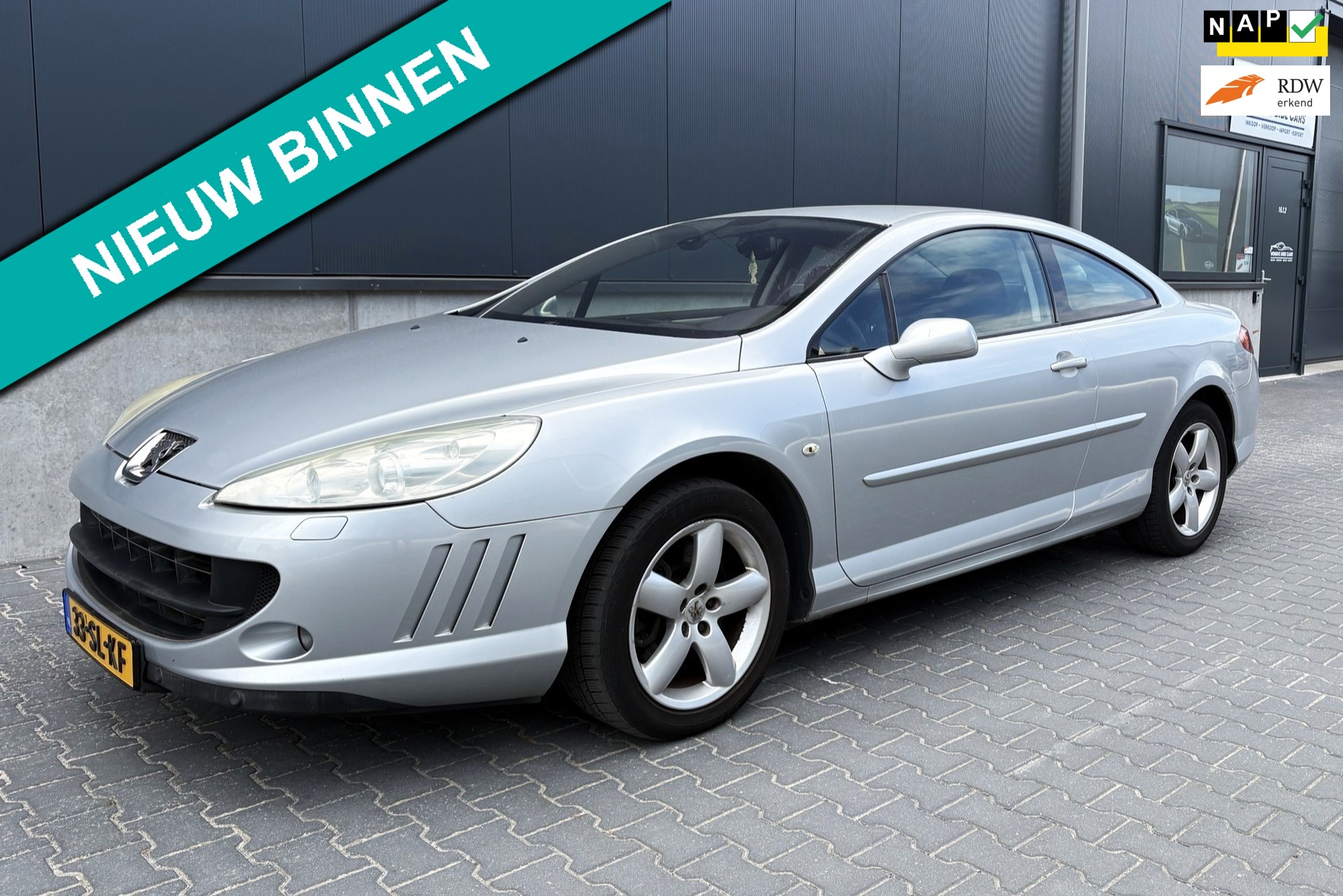 Peugeot 407 Coupé 2.2-16V Référence