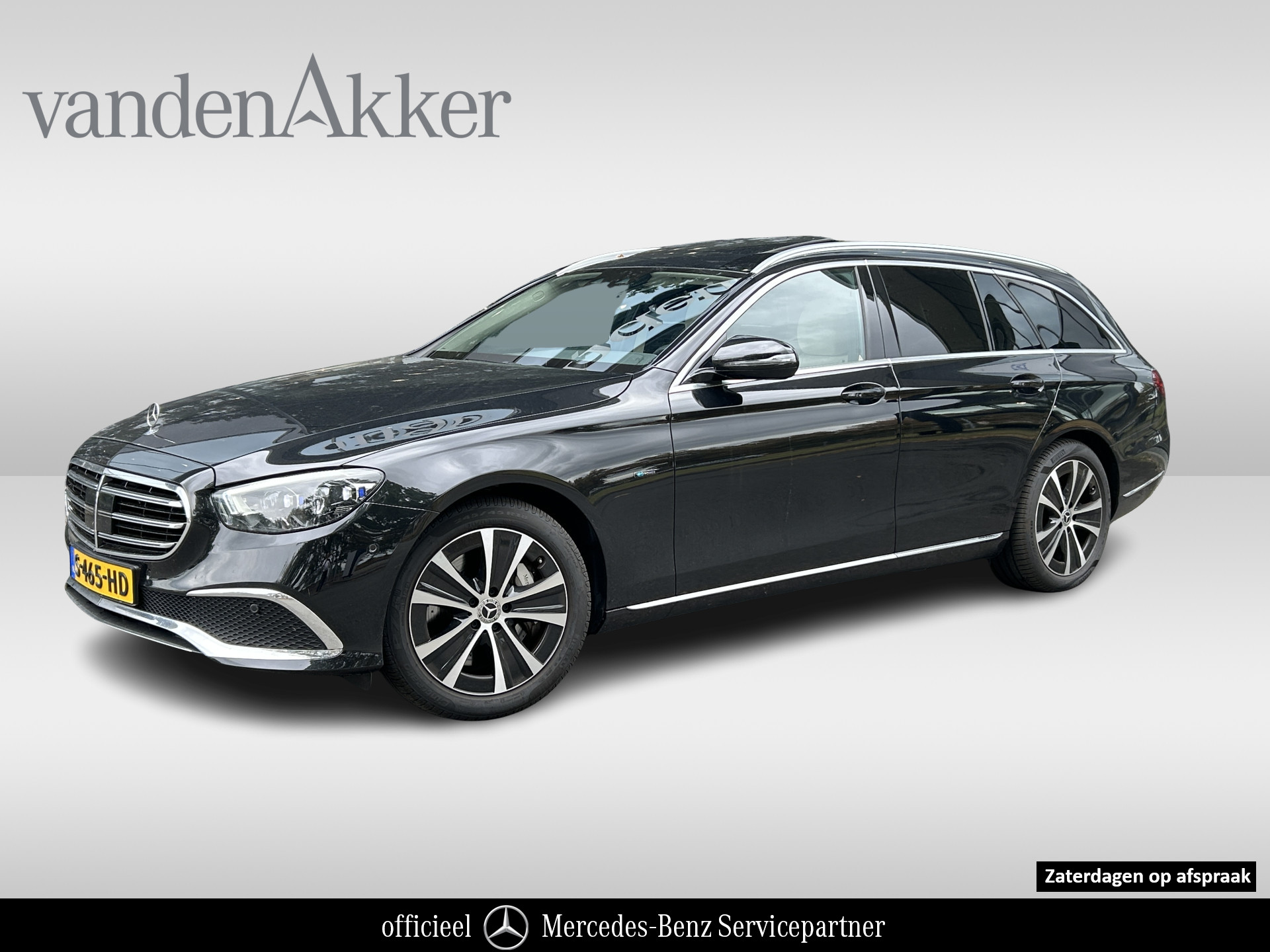 E-Klasse 300e Exclusive Estate · Burmester · Schuifdak · Trekhaak · Distronic · Rij Assistentiepakket · MultiBeam LED · Augmented Reality · Carplay