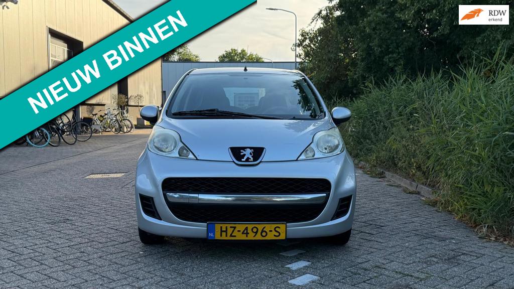 Peugeot 107 1.0-12V XR