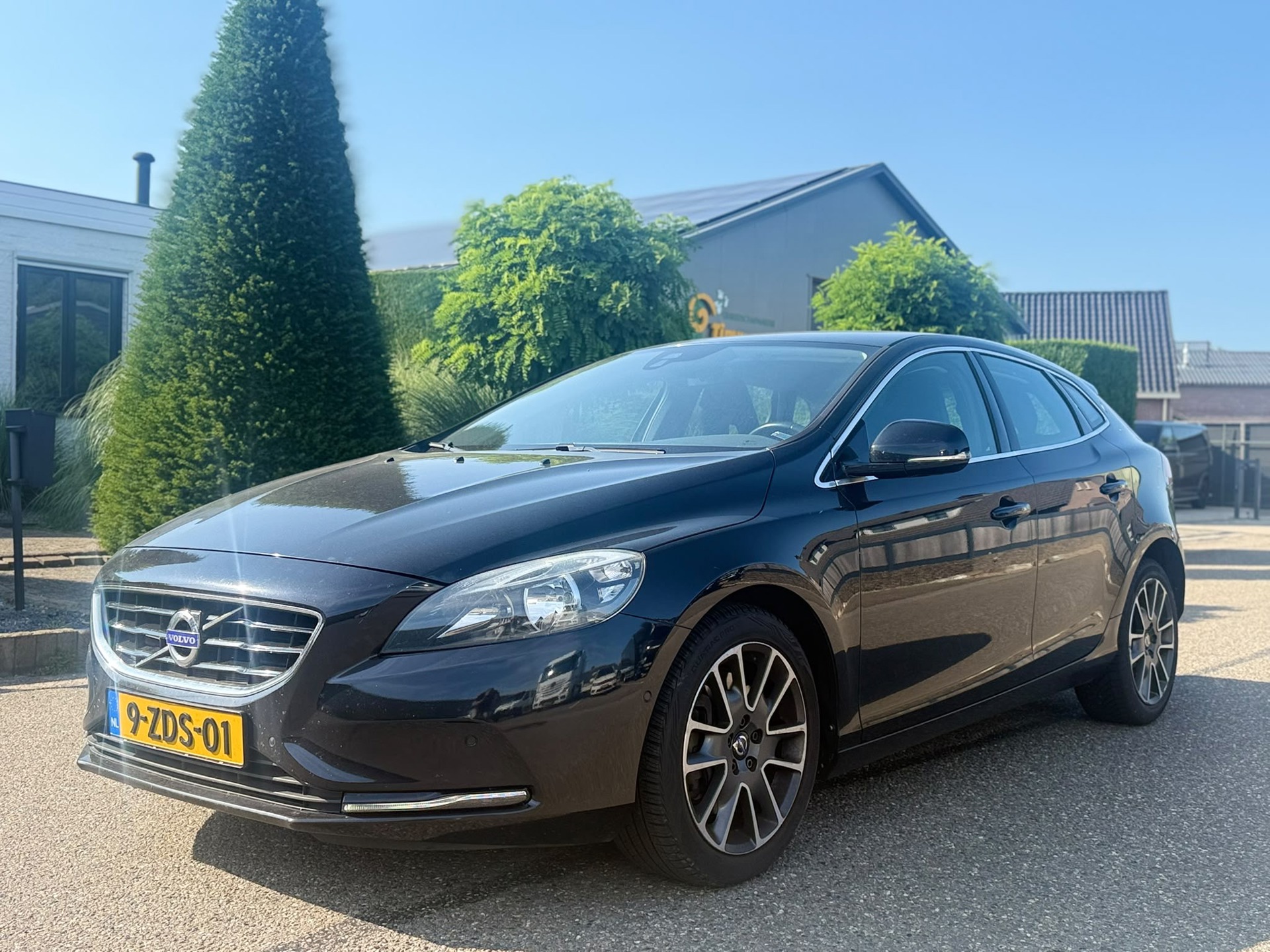 Volvo V40 2.0 D4 R-Design Business 2014 Navi/Clima/Lmv