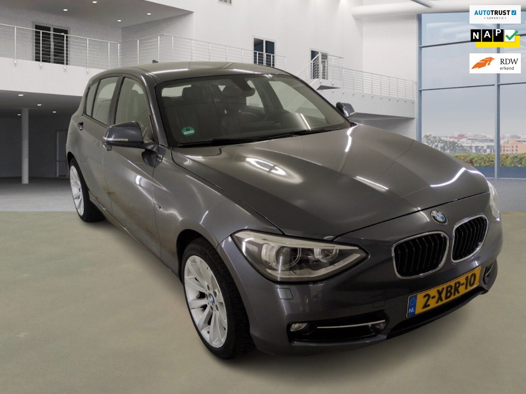 BMW 1-serie 116i High Executive / NL prijs 8401/ Auto goed werkt en goed rijdt