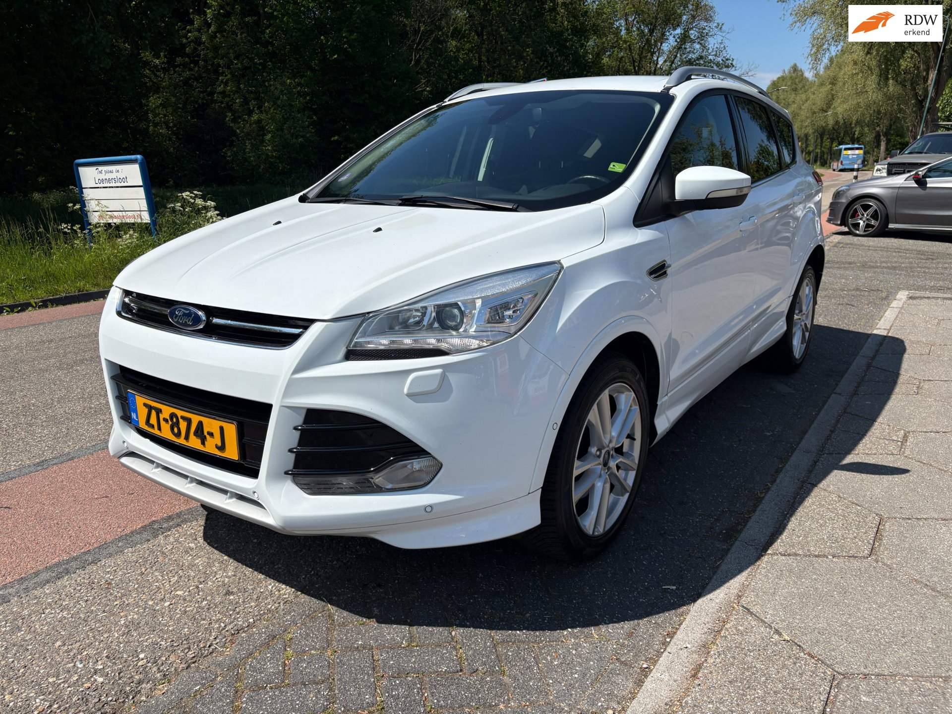 Ford Kuga 1.5 Titanium Styling Pack + NIEUWE APK!!