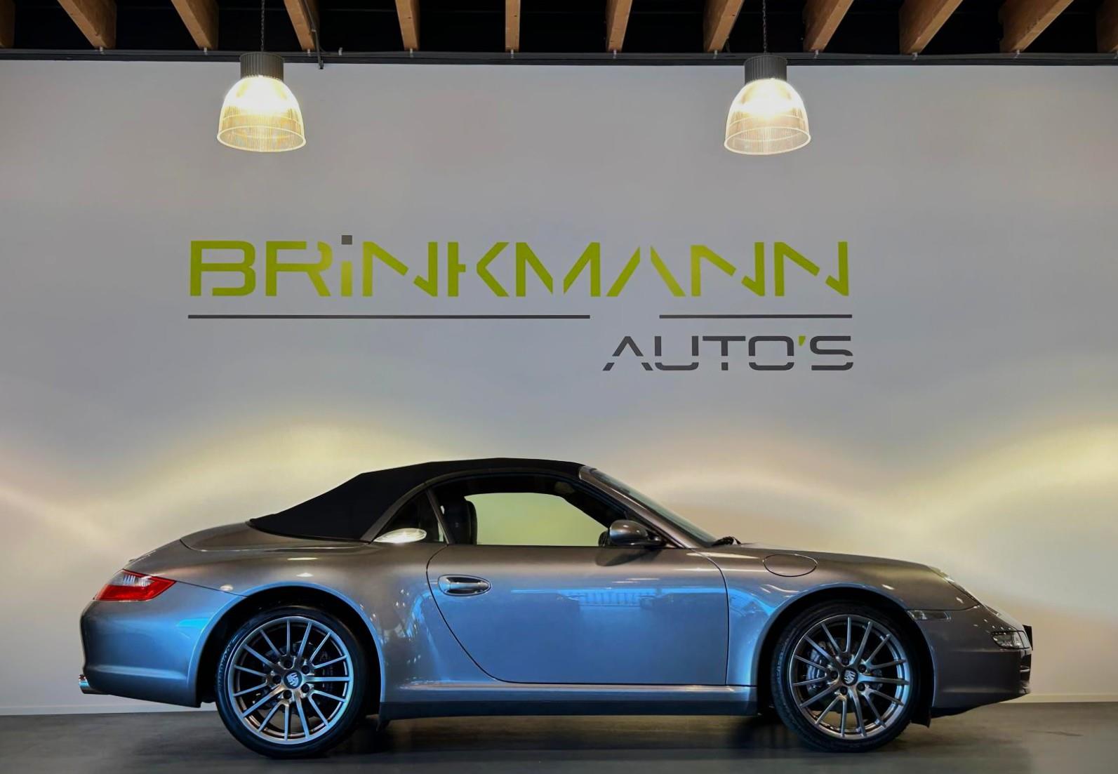 Porsche 911 Cabrio (997) 3.6 Carrera 4 - Handgeschakeld - Sportuitlaat - 70.000km