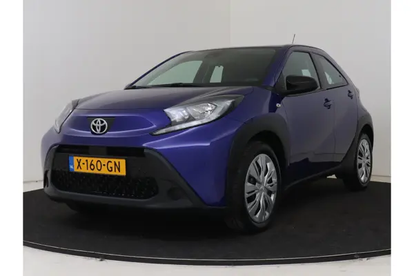 1.0 VVT-i MT Play