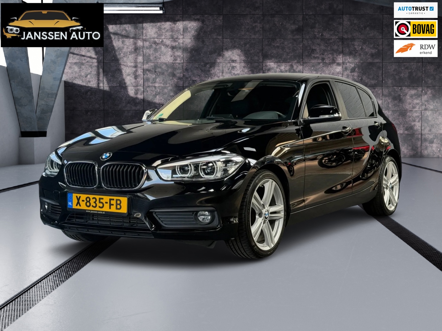 BMW 1-serie 118i Centennial High Executive | Navi | Stoelverwarming | Automaat | 18 Inch