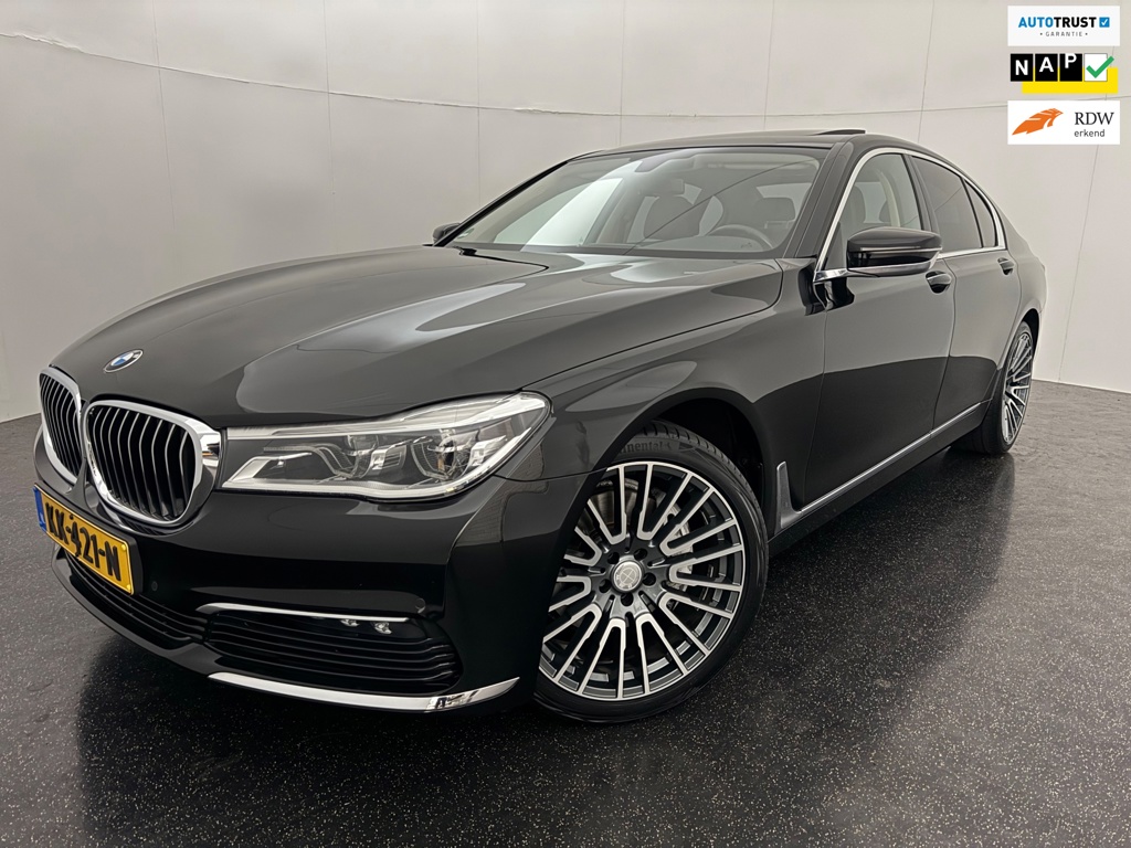 BMW 7-serie 740i High Executive Dakraam/Trekhaak/NAP