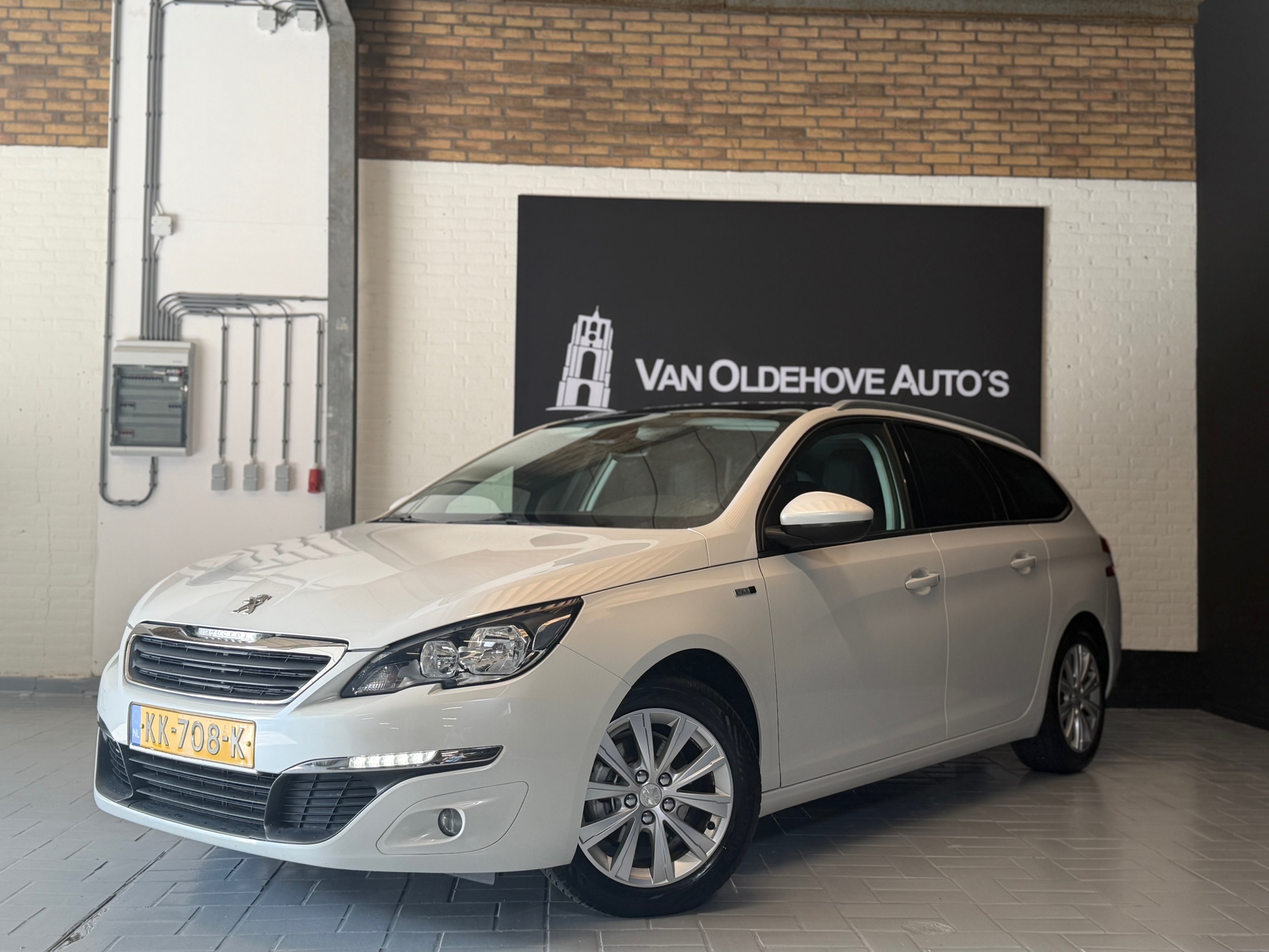 Peugeot 308 SW 1.2 PureTech Style Pano | Navi | Clima | Cruise | Leer | NAP