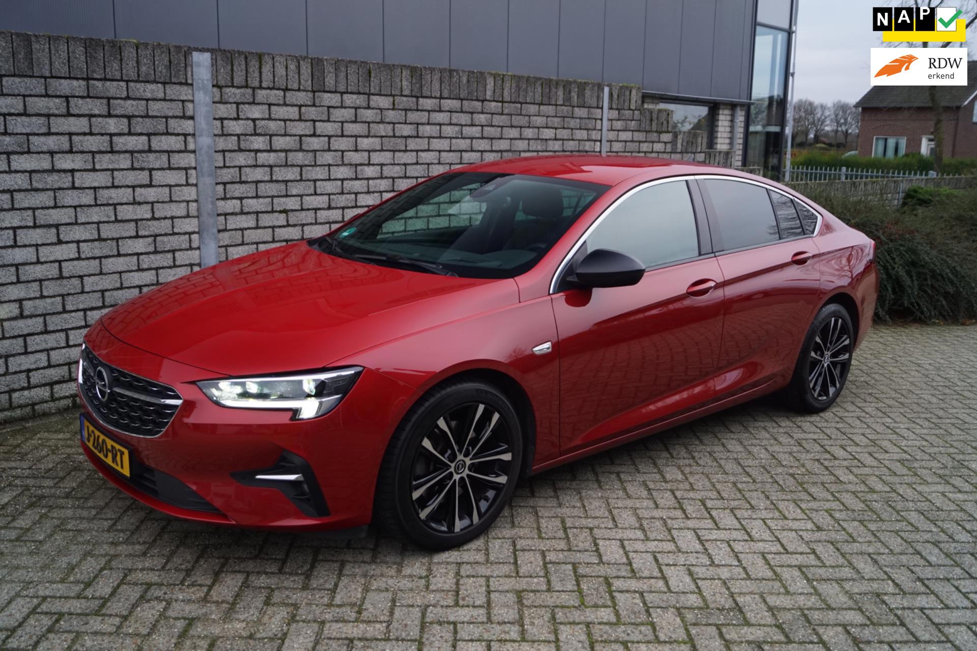 Opel Insignia Grand Sport 2.0 Turbo Ultimate Autom Leder Sportst Stoel/Stuurverw Adaptieve Cruise Navi Camera Head-Up Clima ENZ.