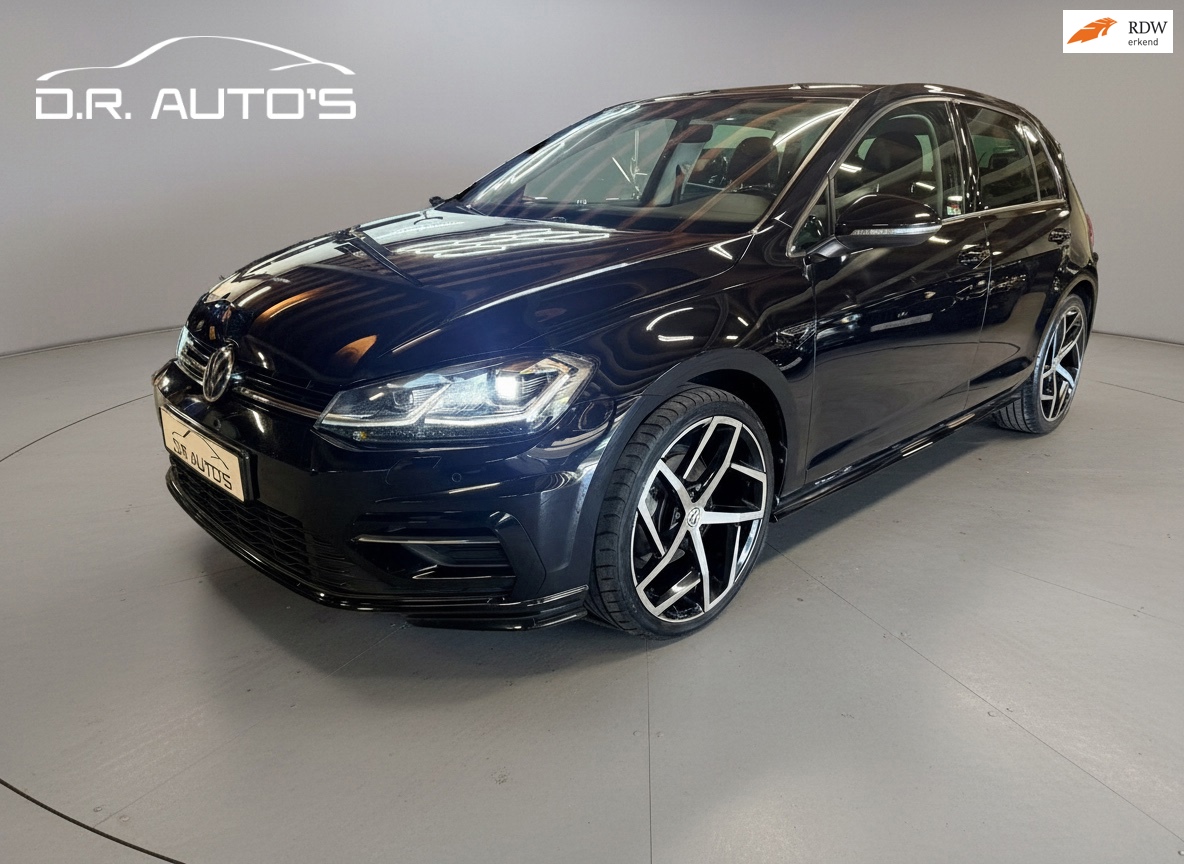 Volkswagen Golf 1.5 TSI Highline Business R DSG | Virtual Cockpit