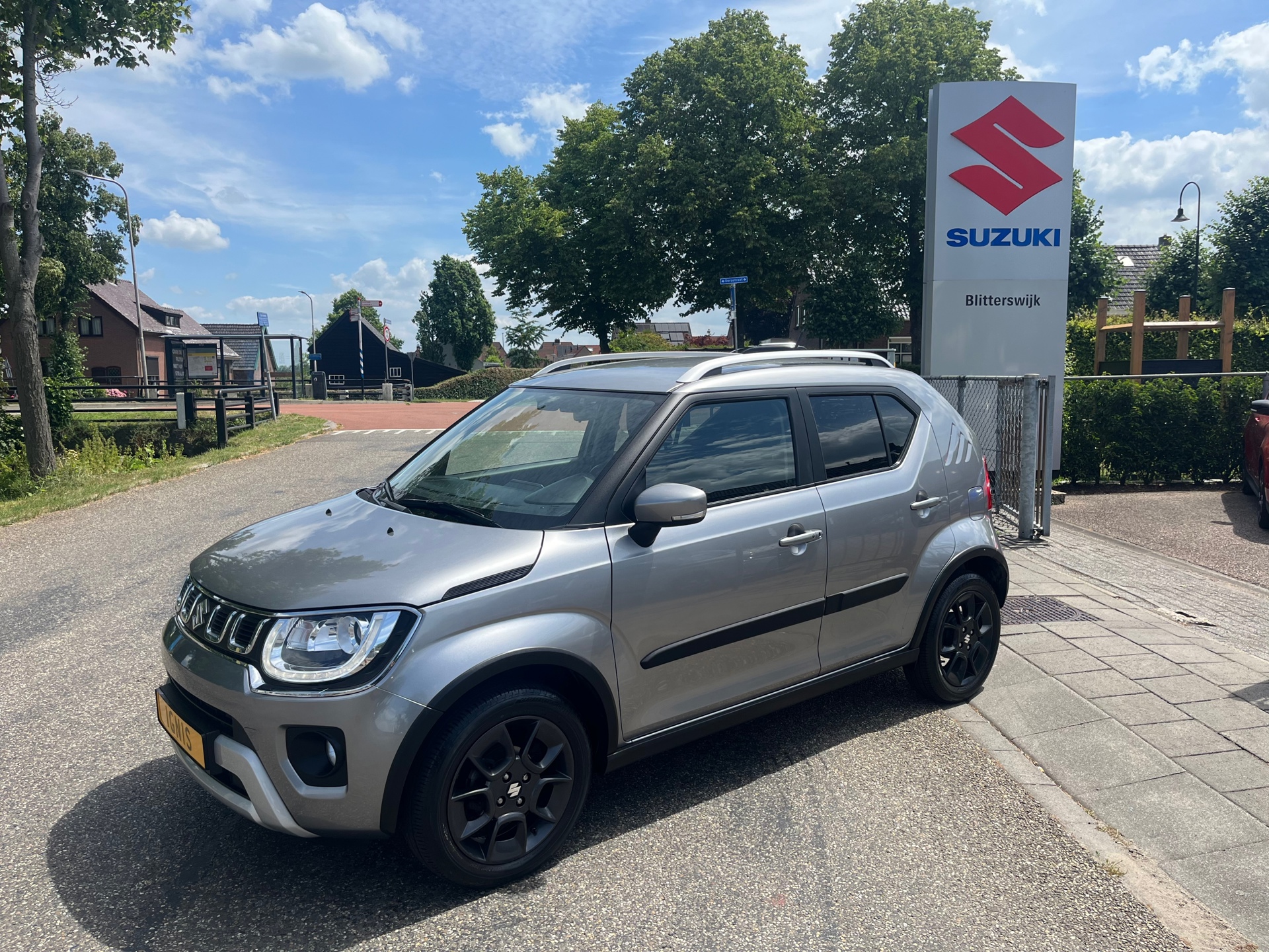 Suzuki IGNIS 1.2 Smart Hybrid Style // 10 jaar garantie // Full led // Stootlijst // Rijklaarprijs!