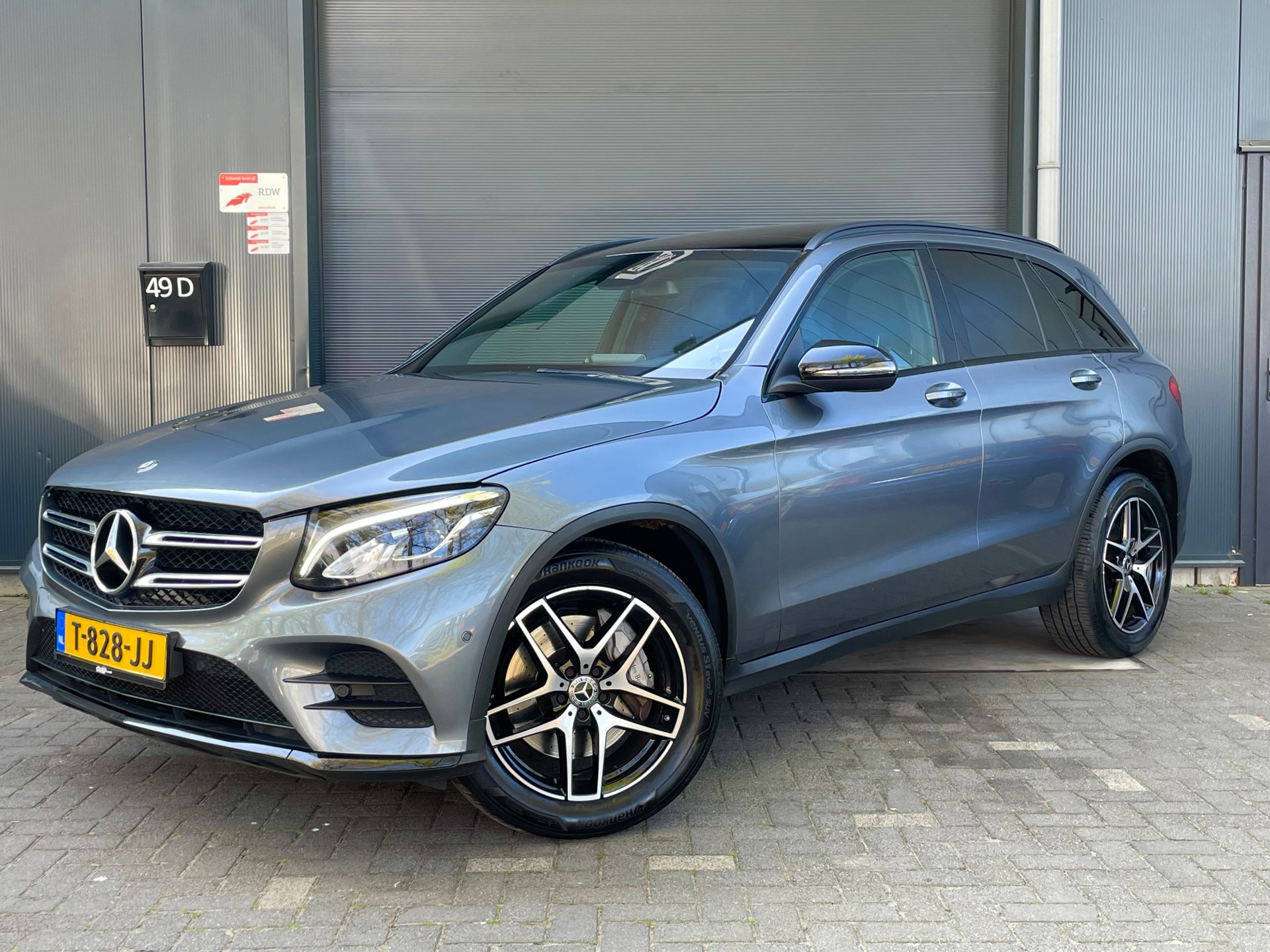Mercedes-Benz GLC-klasse 250 4MATIC Business Solution AMG BTW!! PANO LED KEYLESS BLKUETOOTH CLIMA NAVI NIGHTPAKKET