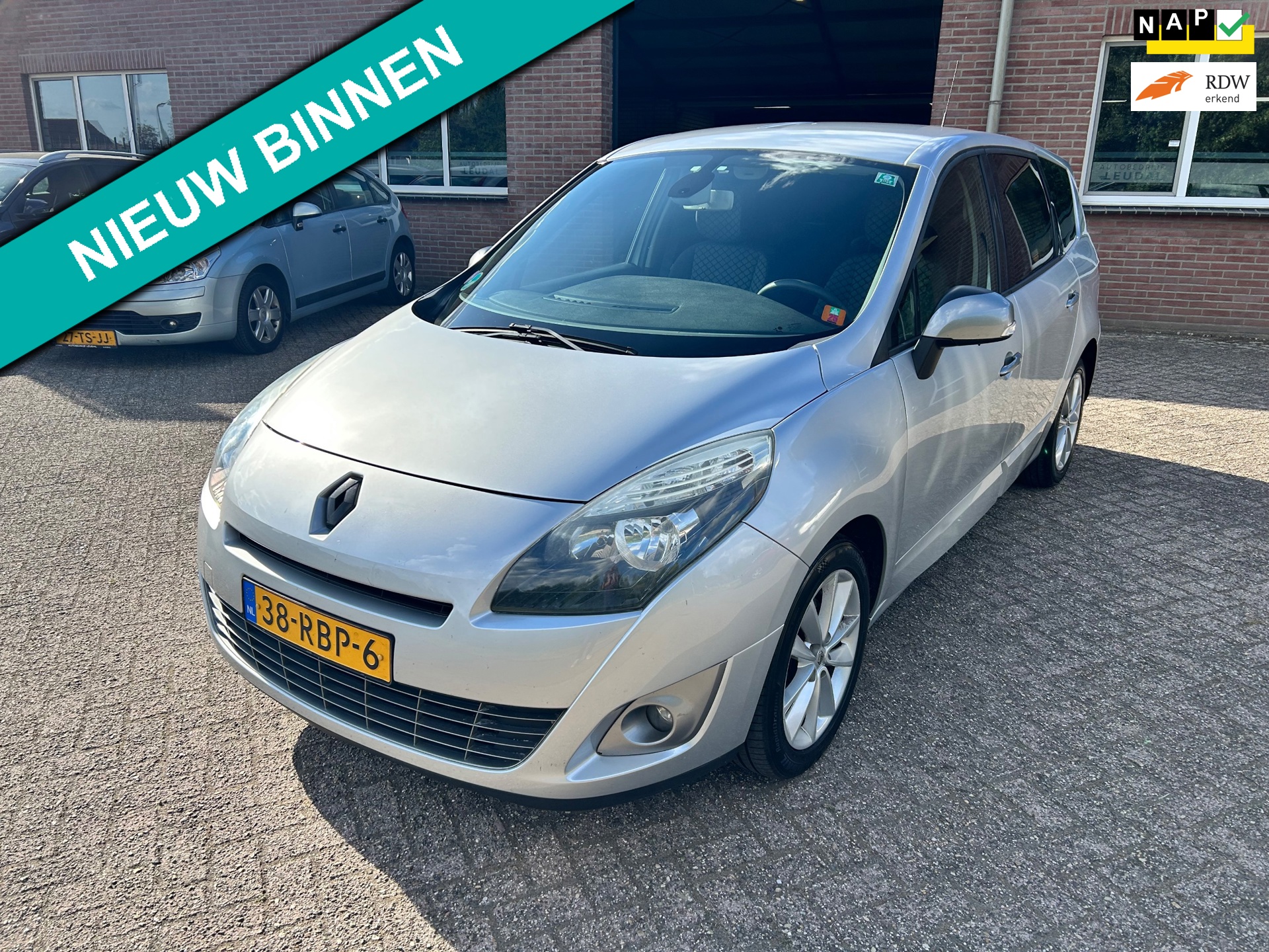 Renault Grand Scénic 1.6 Celsium 7p. // 1.6 liter motor !!