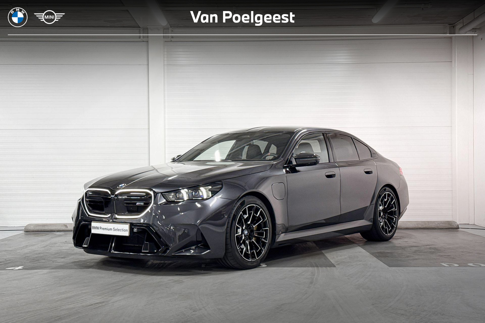 BMW M5 Sedan M5