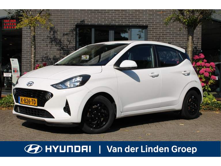 Hyundai i10 Hyundai i10 1.0 Comfort Smart Black Navi/Pdc/Cam "RIJKLAARPRIJS"
