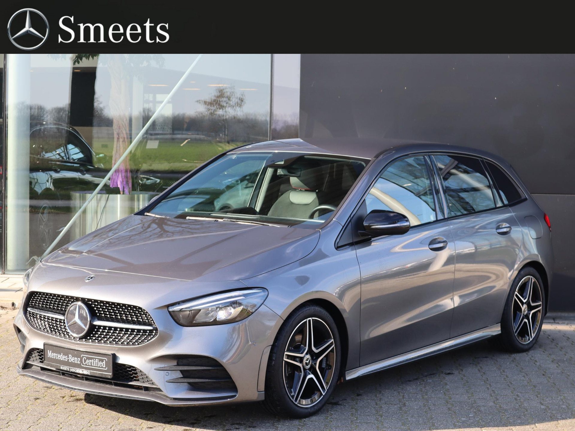 Mercedes-Benz B-Klasse 180 Business Solution AMG