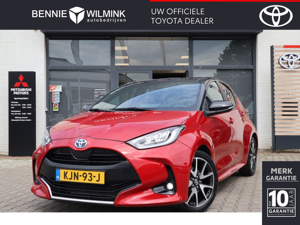 Toyota Yaris 1.5 Hybrid Executive Bi-tone | Half leder