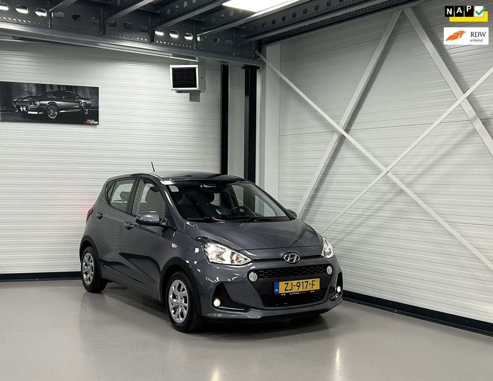 Hyundai I10 1.0i Comfort Plus Parkeersensoren/CruiseC/MultiMedia/ Bluetooth/ Elektrisch-pakket/Alarm