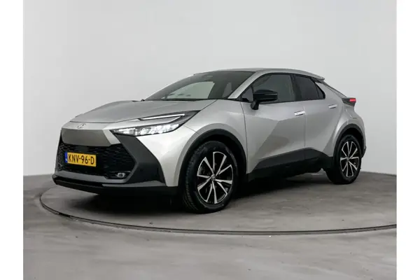 2.0 Plug-In Hybrid 220 First Edition