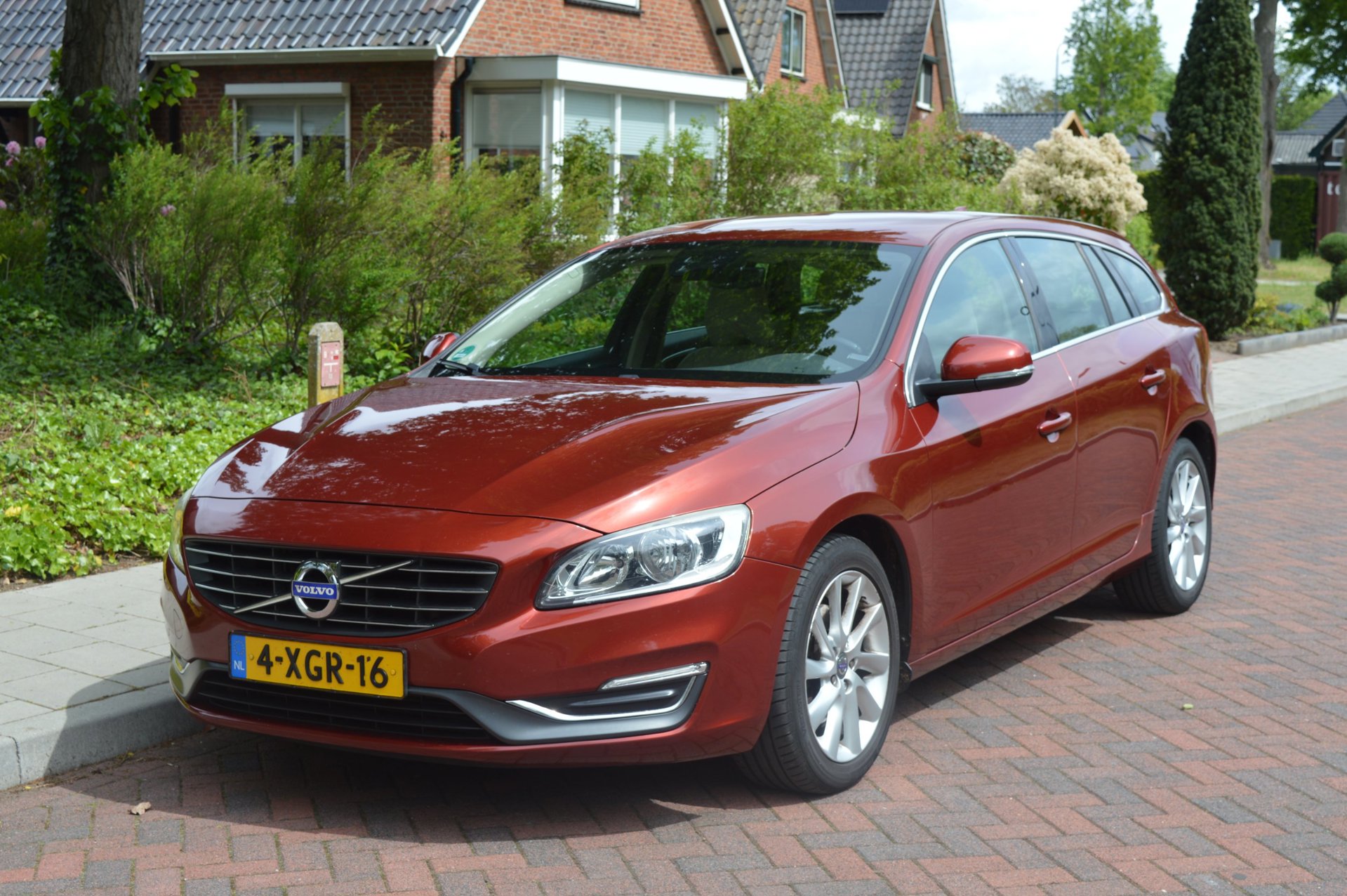 Volvo V60 2.0 D4 Summum ORG NL/NAP/trekhaak/leer