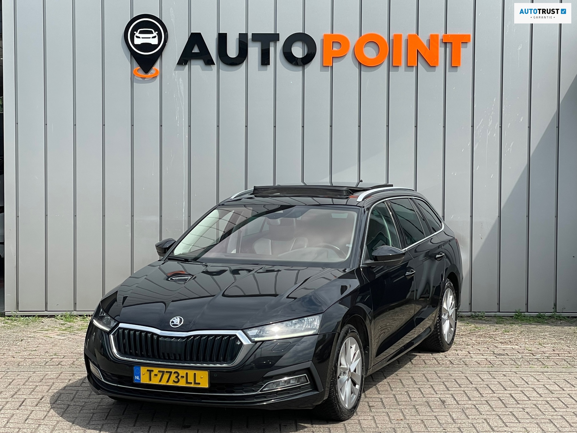 Skoda Octavia Combi 1.0 e-TSI PANO LEER VIRTUAL DEALER OND Business Edition Plus
