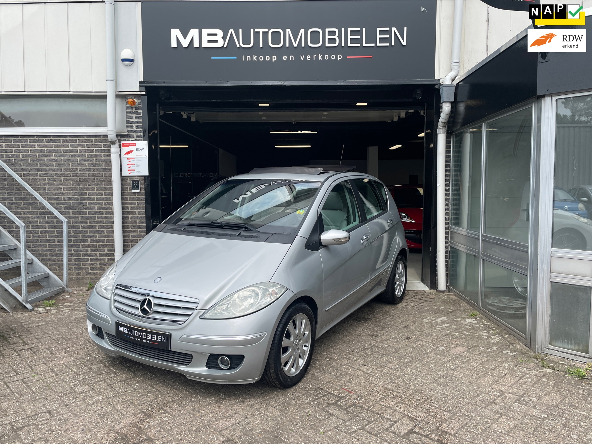 Mercedes-Benz A-klasse 200 Elegance/ /APK/Nap/Airco/Vol Leder Grijs/NL auto!!