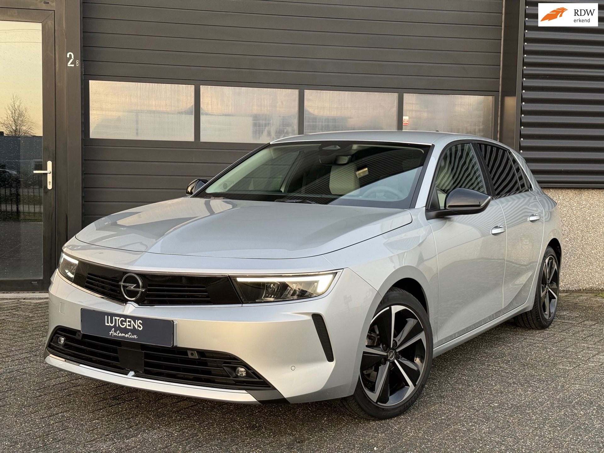 Opel Astra 1.2 GS-line Leder/stof 17 Inch ACC Camera