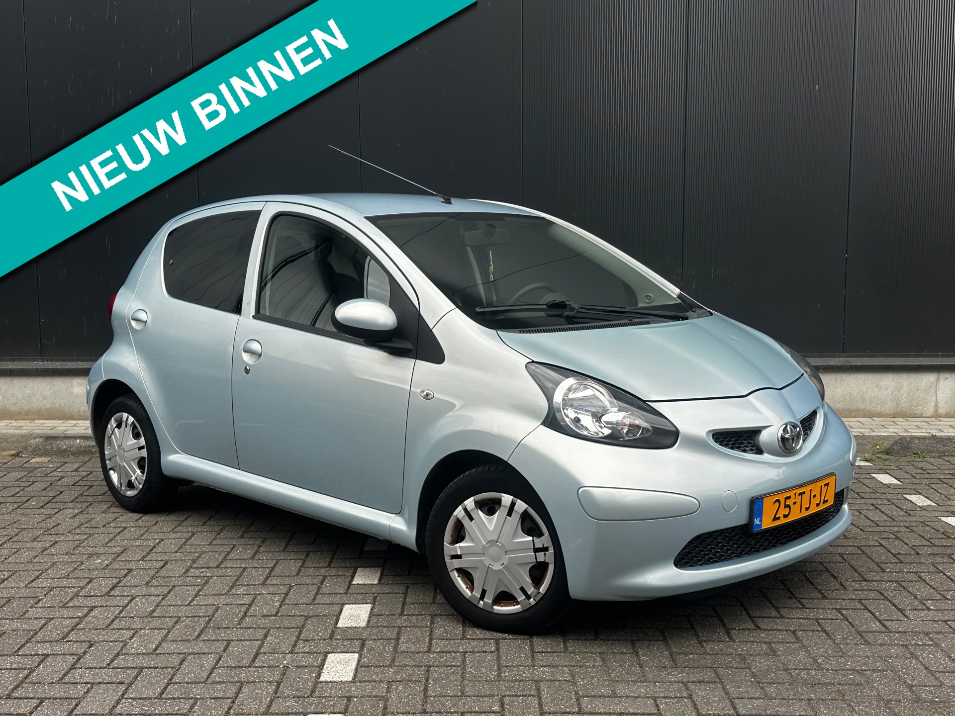 Toyota Aygo 1.0-12V + 5 Deurs* Airco* Apk 01.10.2027* N.A.P.