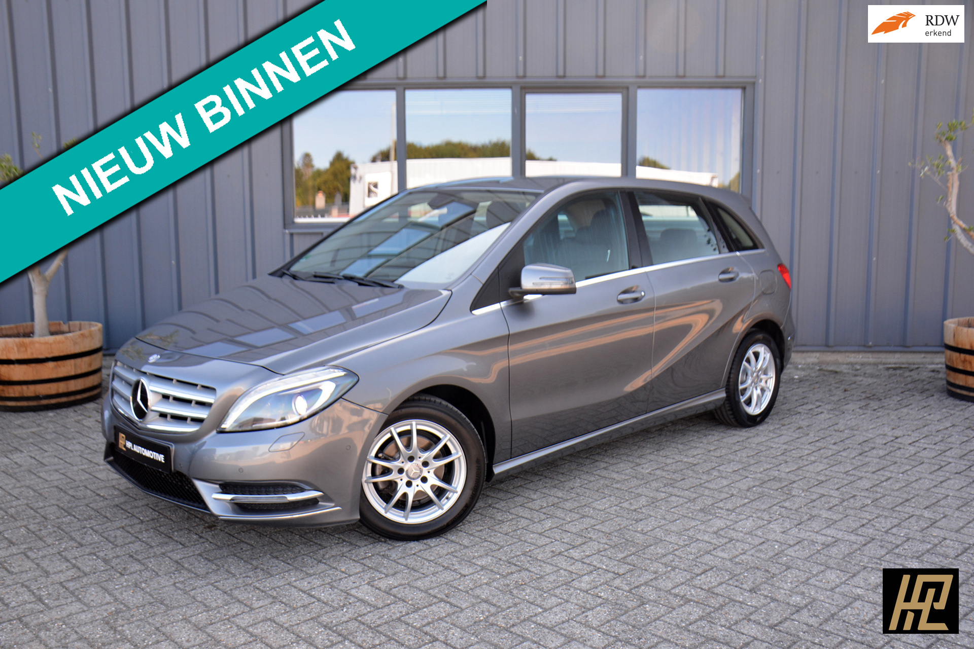 Mercedes-Benz B-klasse 180 Ambition 122pk Aut. * Leer * Xenon * Cruise * PDC V+A * Mooie auto