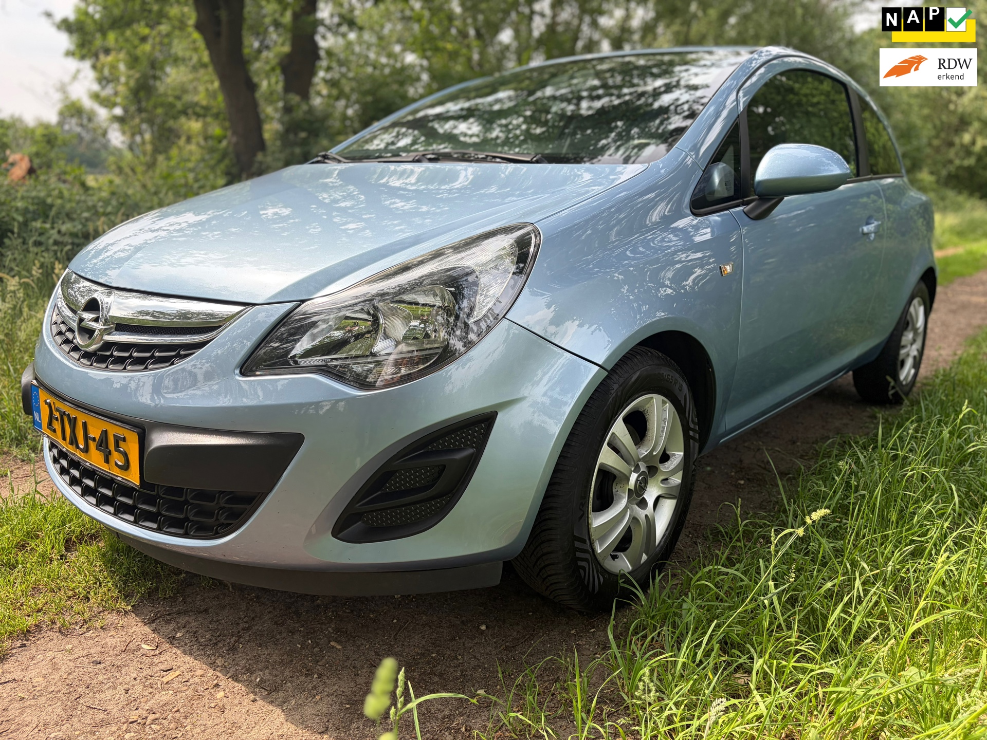 Opel Corsa 1.2-16V Berlin/ Cruise/Trekhaak/Airco/ NEW APK!