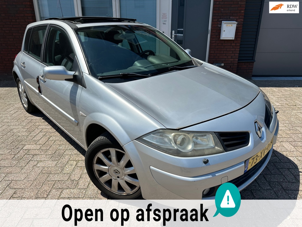 Renault Mégane 1.6-16V Tech Line / Schuifdak / PDC / Clima / AUT / NAP