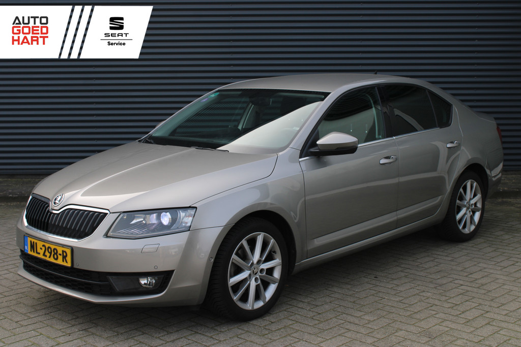 Škoda Octavia 1.4 TSI Greentech Style Business Trekhaak Xenon CarPlay Canton