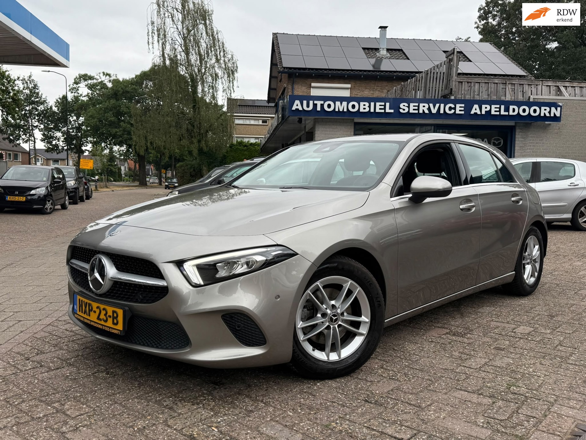 Mercedes-Benz A-klasse 180 Business Solution AMG *AUTOMAAT*ZO GOED ALS NIEUW MET MA 16.000KM*NAVI.*STOELVERW*PDC*