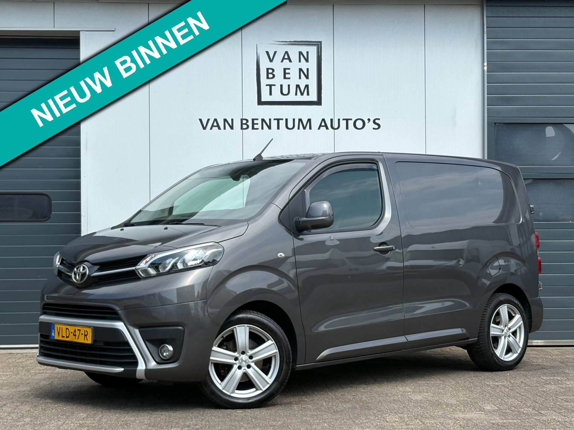 Toyota PROACE Compact 2.0 D-4D 122pk Navi Clima Cruise