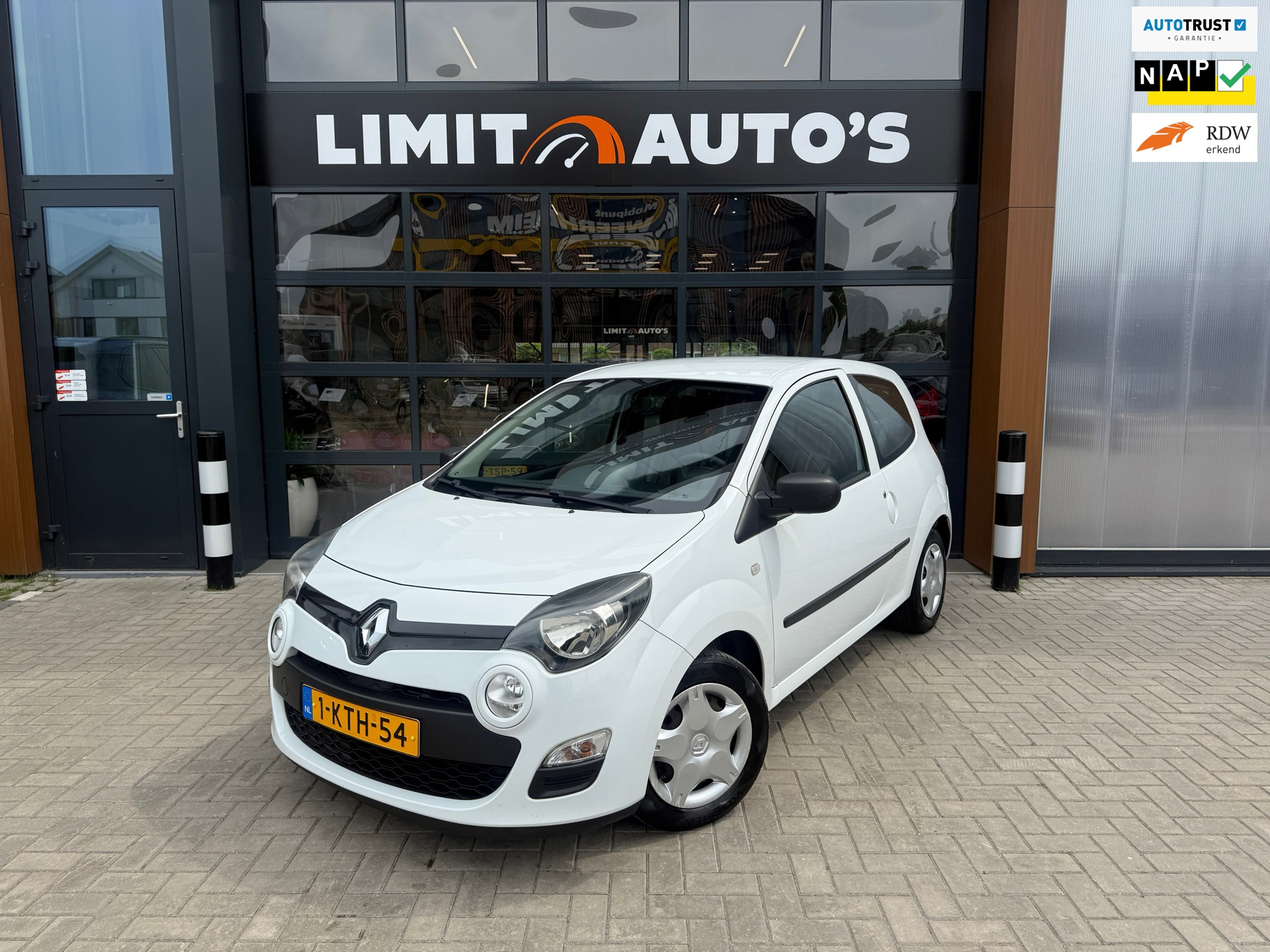 Renault Twingo 1.2 16V Authentique Airco/El.ramen/Trekhaak/Nap/Apk