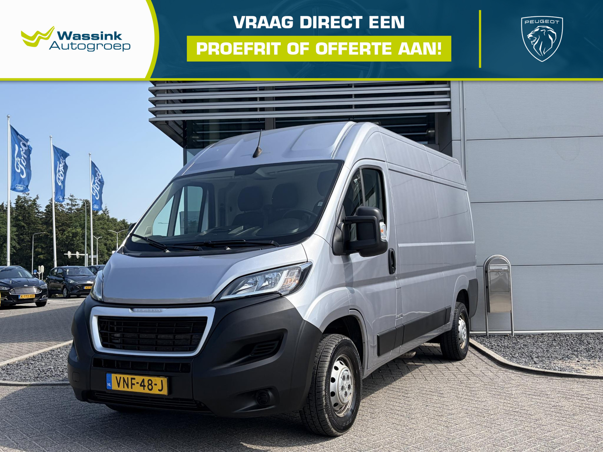 Peugeot Boxer 330 2.2 BlueHDi 140 L2H2 Premium