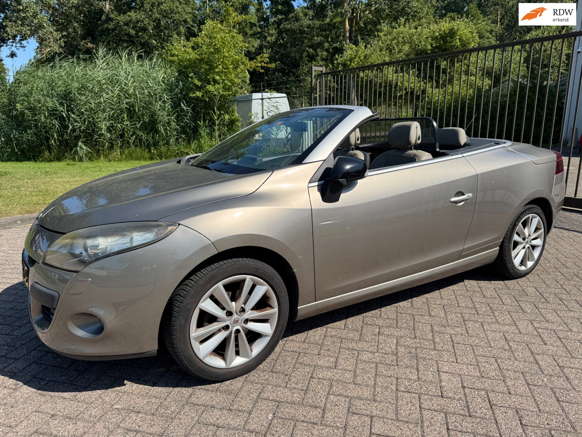 Renault Mégane Coupé-Cabriolet 1.4 TCE Privilège/NWEAPK/CRUISE/CLIMA/NAVI/PANO/STOELVERWARMING/REGENSENSOR