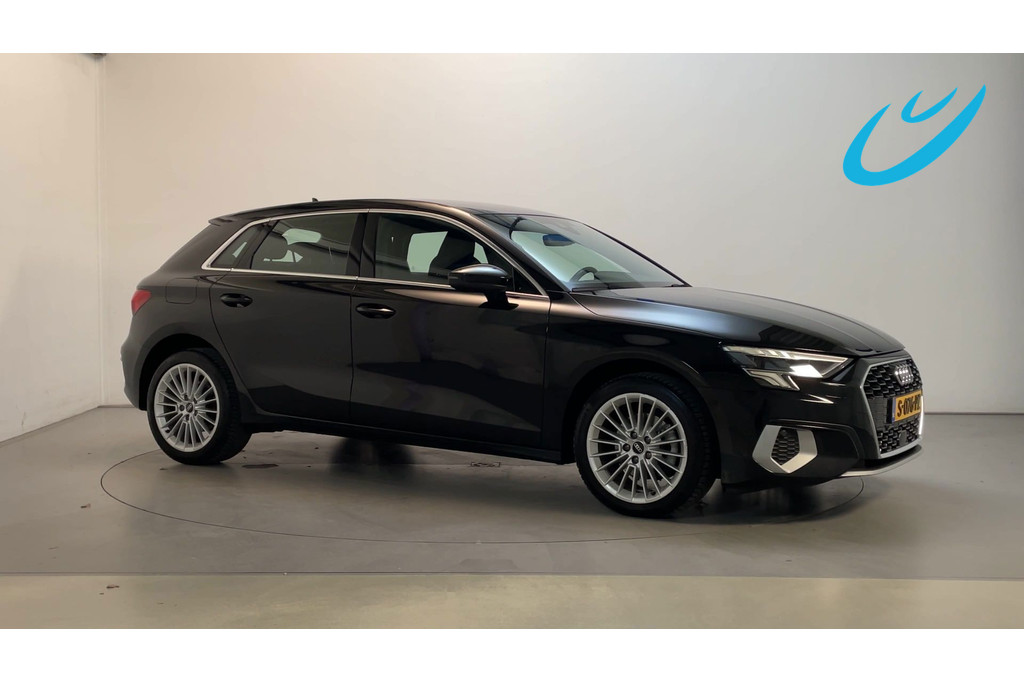 Audi A3 Sportback 30 TFSI Advanced Edition Stoelverwarming Navigatie Parkeersensoren Climate Control