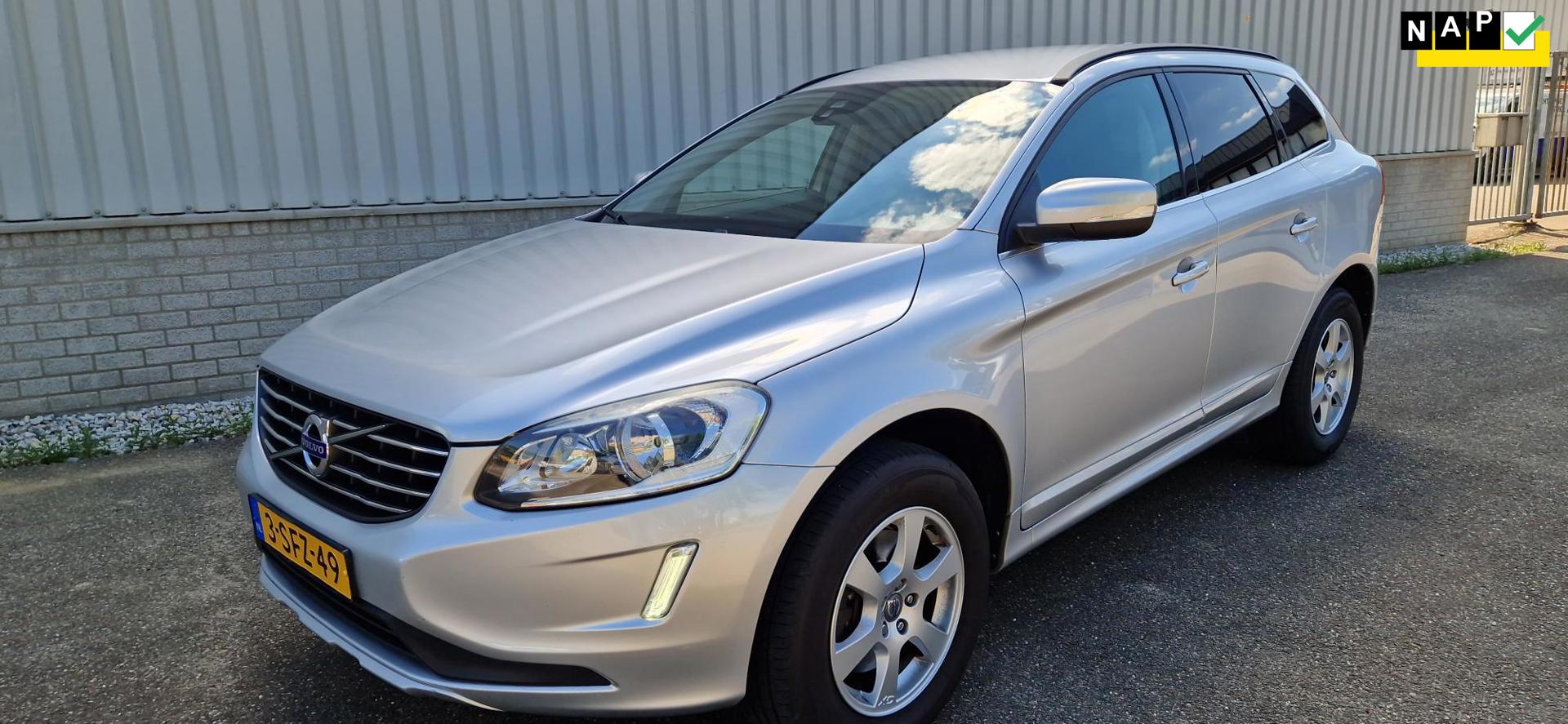 Volvo XC60 2.0 T5 FWD Momentum