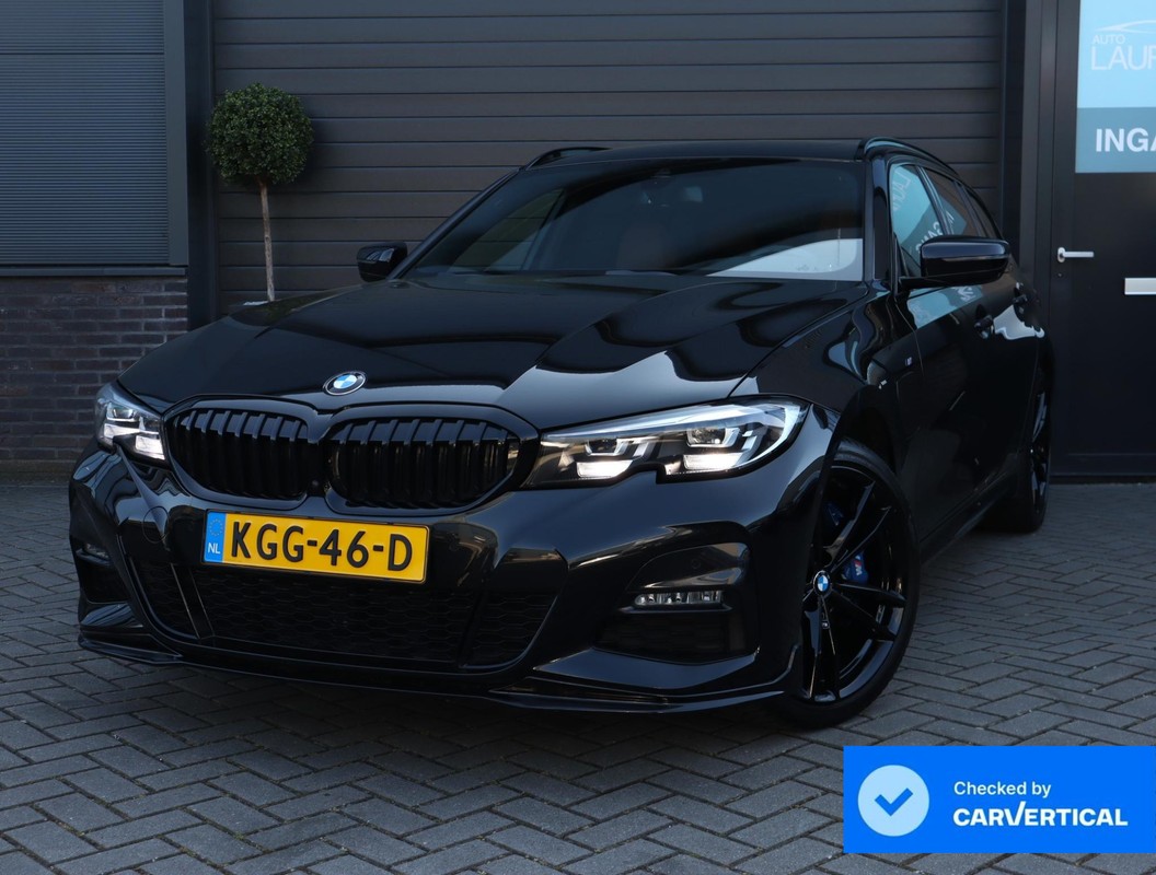 BMW 3 Serie Touring 330e xDrive M Sport | Panoramadak | Adaptief M onderstel | H+K | 360 | Leer