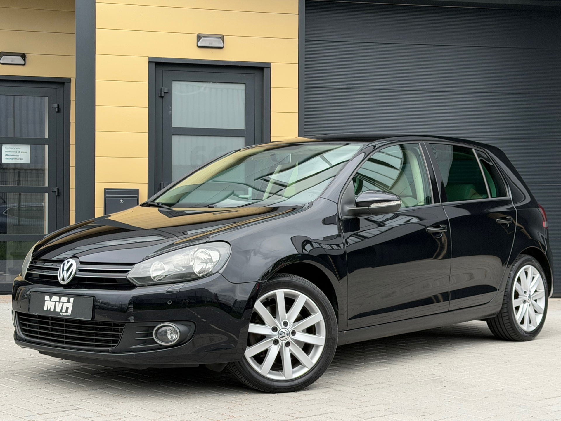Volkswagen Golf 1.8 TSI Comfortline - 160PK - Climate - Cruise - Navi - 6BAK - 17'' Inch