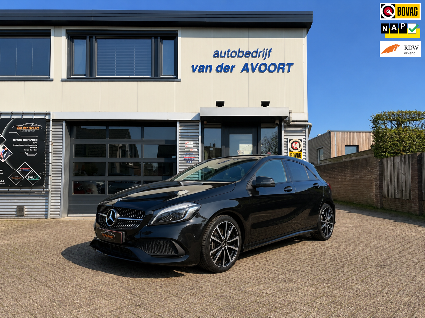 Mercedes-Benz A-klasse 180 Business Solution AMG