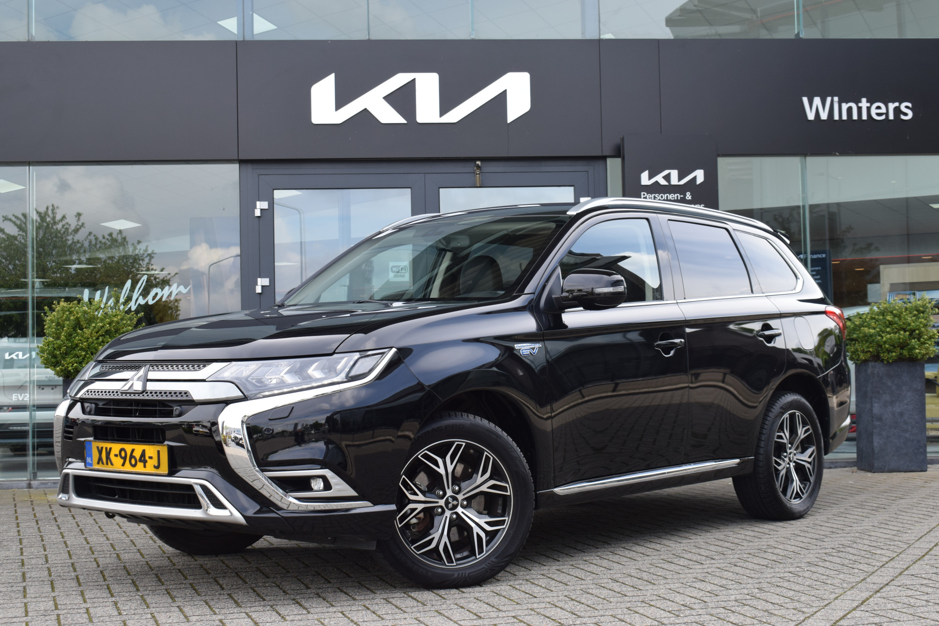 Mitsubishi Outlander 2.4 PHEV Intense
