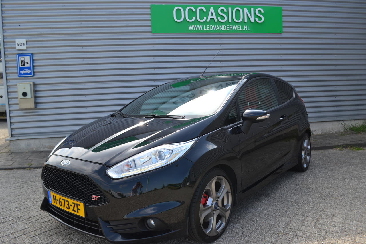 Ford Fiesta 1.6 ECOBOOST ST2|RECARO|NAVI|NETJES!