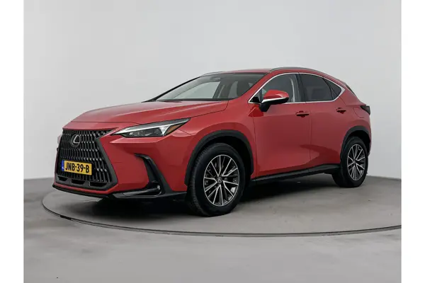 NX 450H+ Awd Launch Edition